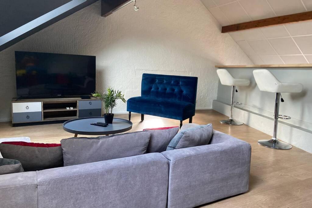 La Vie Est Belle Villa *